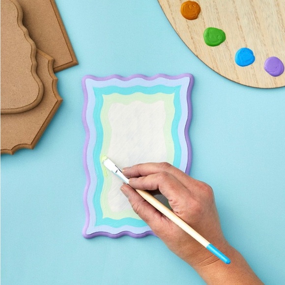 8 Mini Wood Unfinished Plaque Signs of Assorted Unique Shapes - Picture 5 of 5